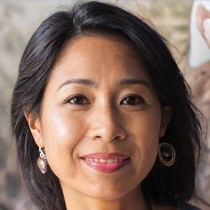 Meet your Posher, Naomi